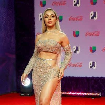 La Materialista 