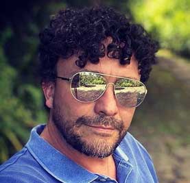 AndrÃ©s Cepeda conocido por componer canciones romÃ¡nticas.
