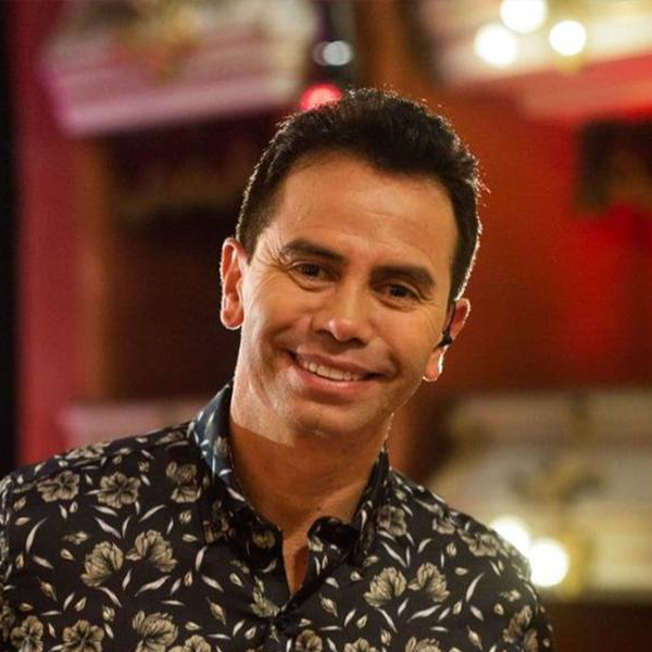 Jhonny Rivera estrena 