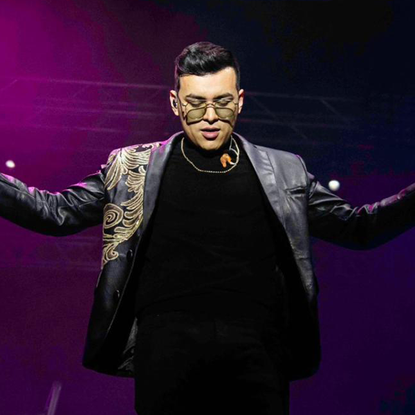 Â¨En EscenaÂ¨ su nuevo DVD en vivo 