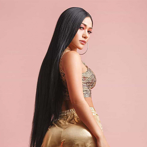 Farina pisa firme en los Premios Lo Nuestro 