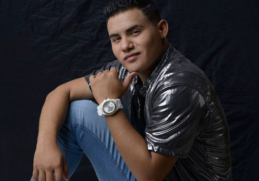 Kike Rey  Desde muy temprana edad iniciÃ³ su carrera musical.Â  