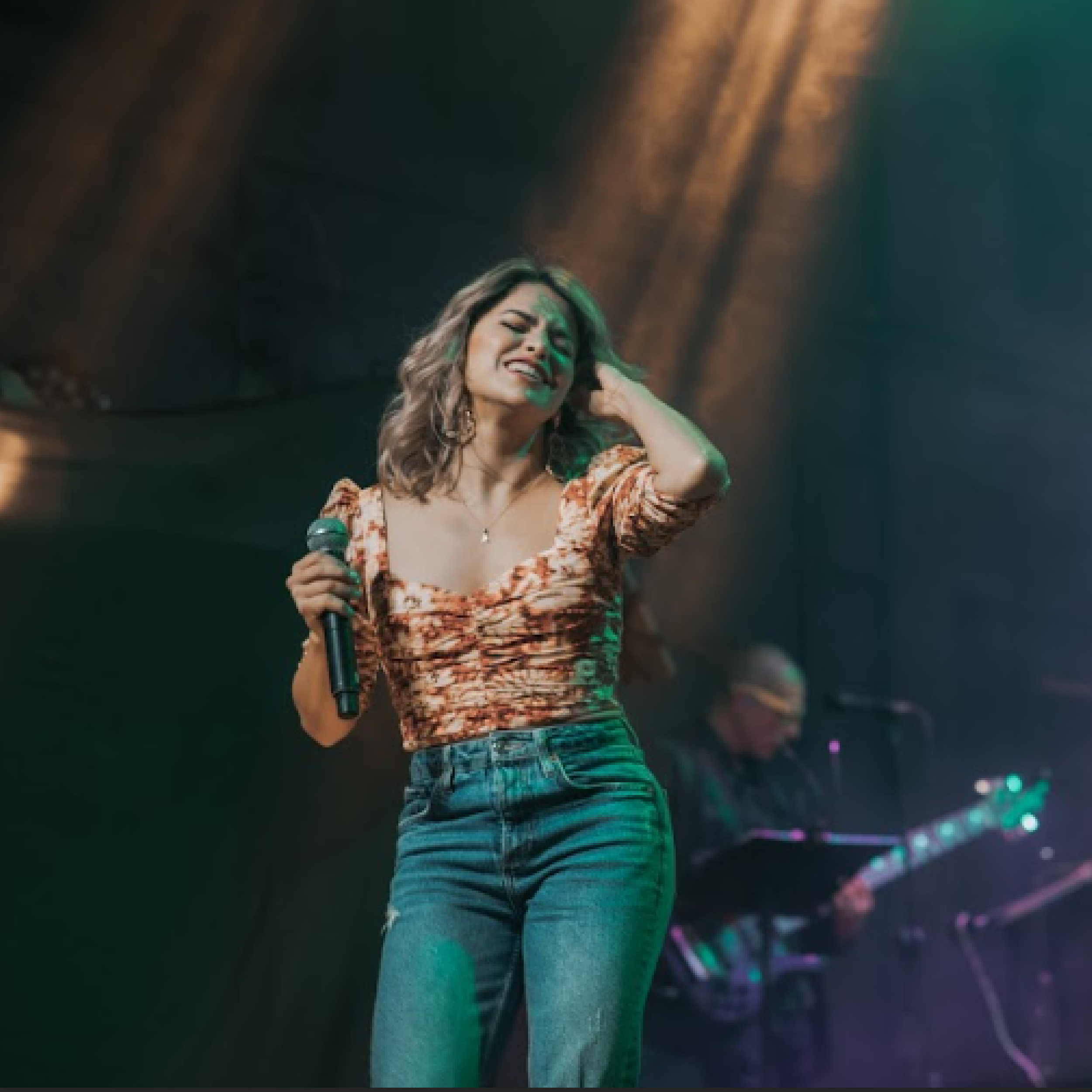 Noches de Empoderamiento Musical con Adriana LucÃ­a en Cumbia House 