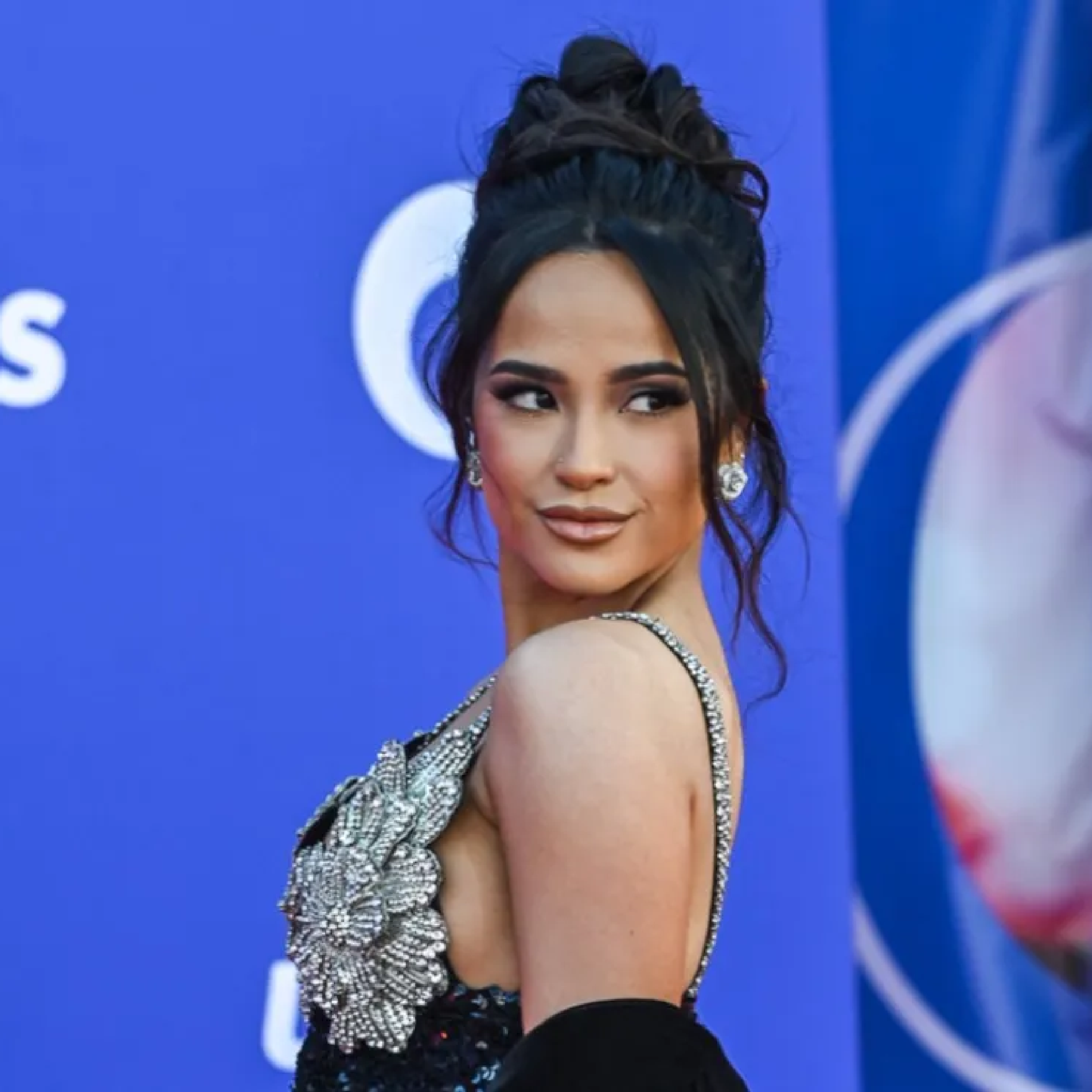Becky G y otros artistas brillarÃ¡n en los Premios Oscar 2024 