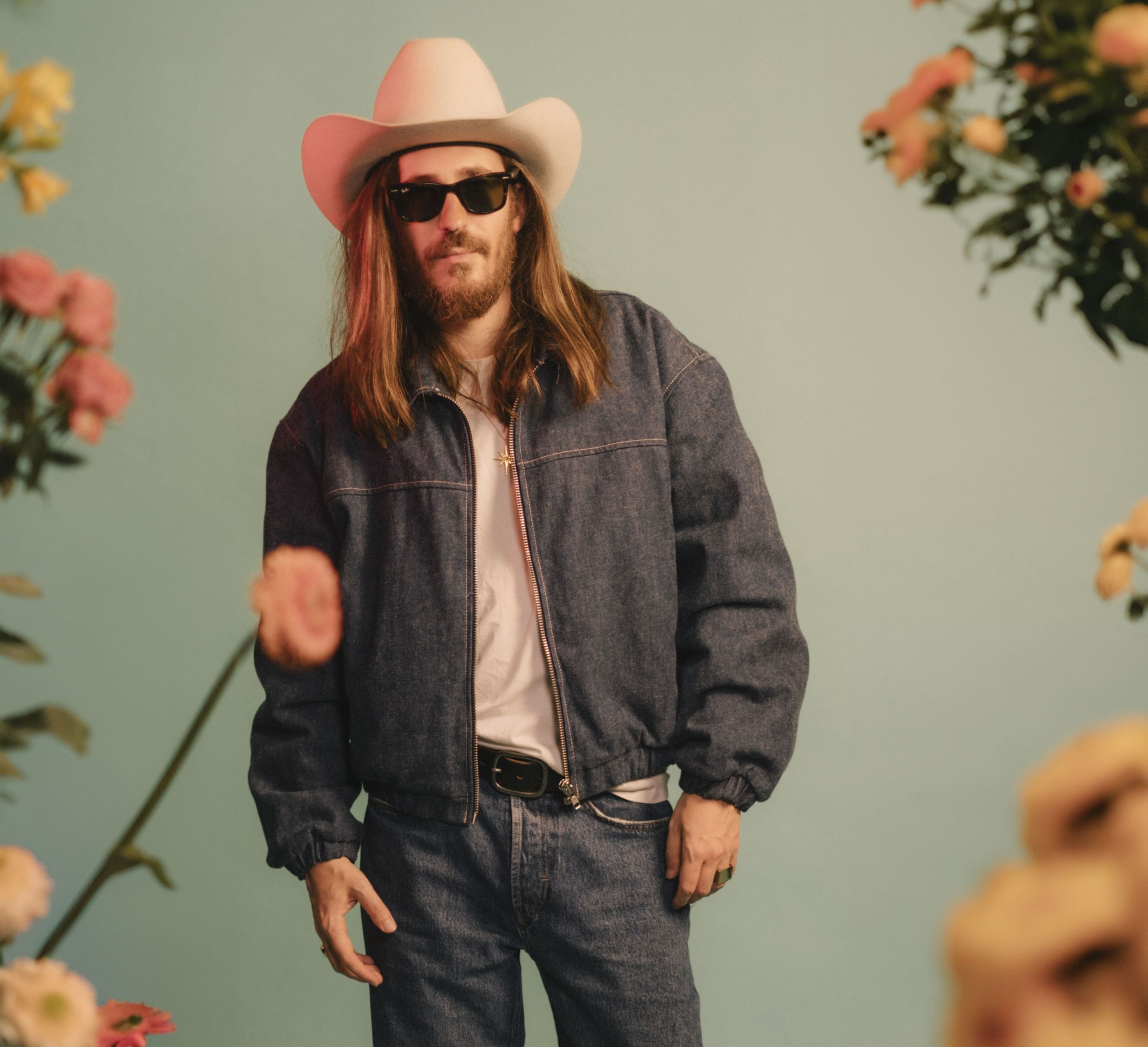 Descubre la magia en medio de la realidad con el nuevo Ã¡lbum 