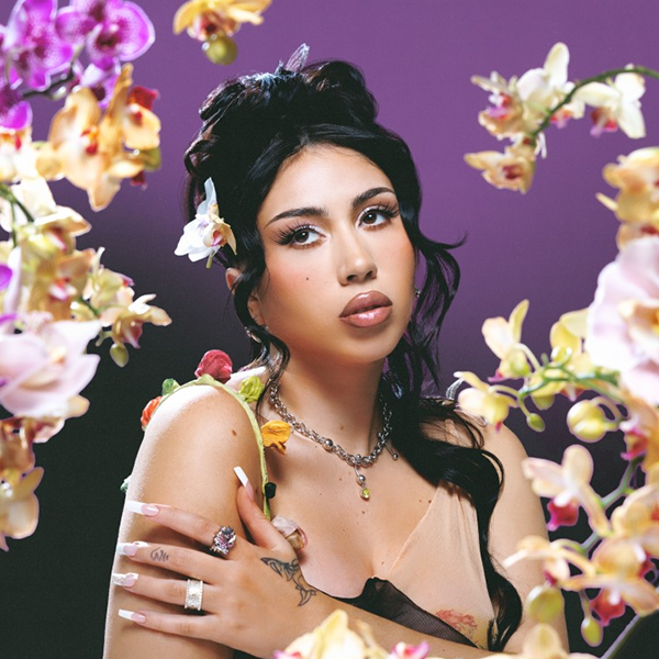 Kali Uchis estÃ¡ embarazada y tenemos su nuevo album 