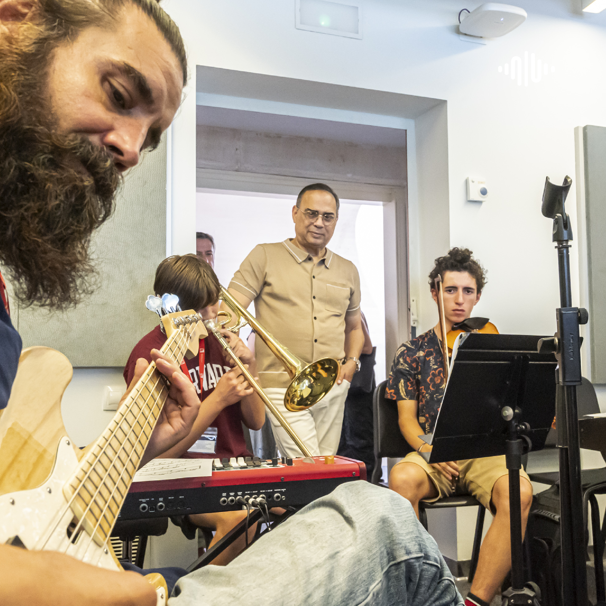 Gilberto Santa Rosa visita Berklee durante su gira en EspaÃ±a 