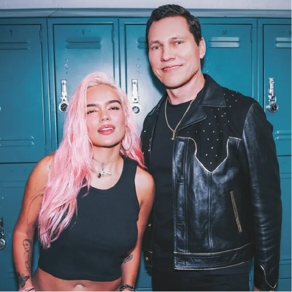 Karol G y TiÃ«sto Deleitan a sus Fans con 