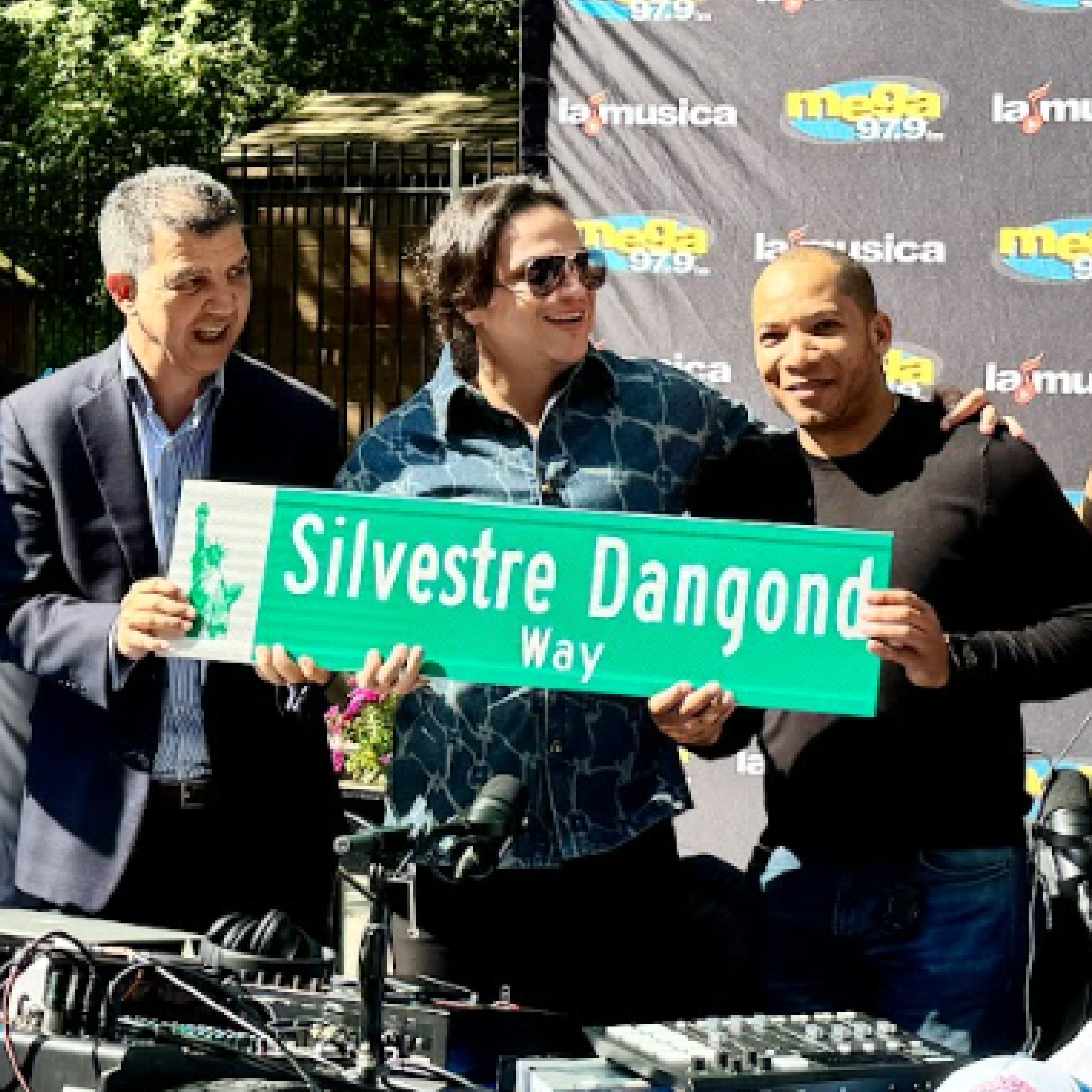 Silvestre Dangond De Colombia a Nueva York, Â¡Una Trayectoria en Ascenso! 