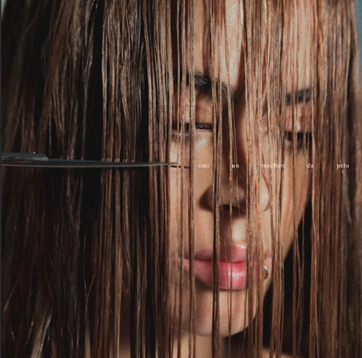 Un mechÃ³n de pelo El Ãlbum Profundamente Personal de Tini que Conmueve los Corazones 