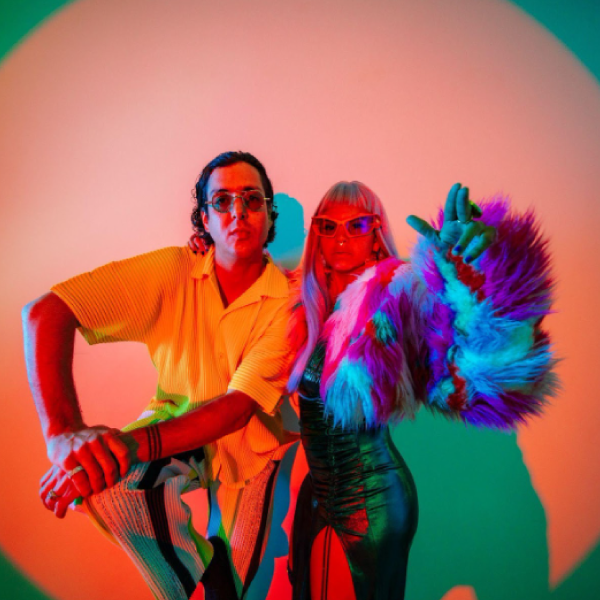 BOMBA ESTEREO Y RAWAYANA UNEN FUERZAS EN UN VIAJE SONORO CON SU NUEVO ALBUM