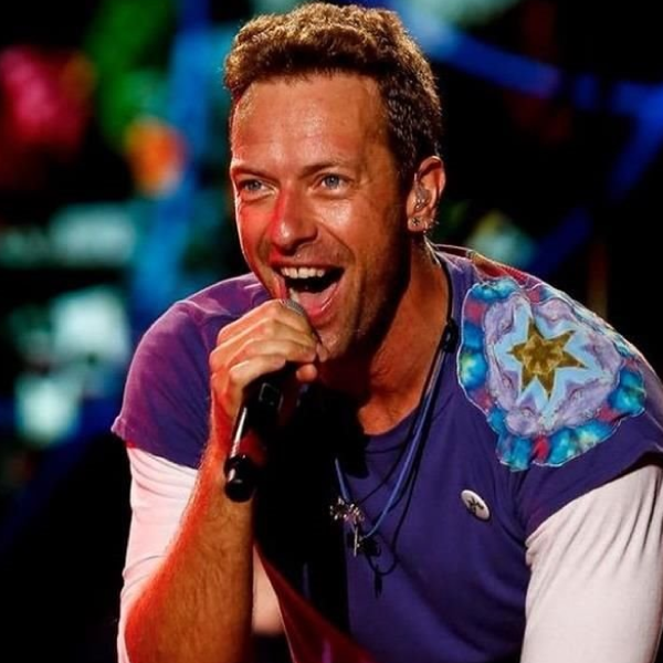 CHRIS MARTIN Y LA FIFA PREPARAN UN ESPECTACULO DE MEDIO TIEMPO HISTORICO PARA LA COPA DEL MUNDO 2026