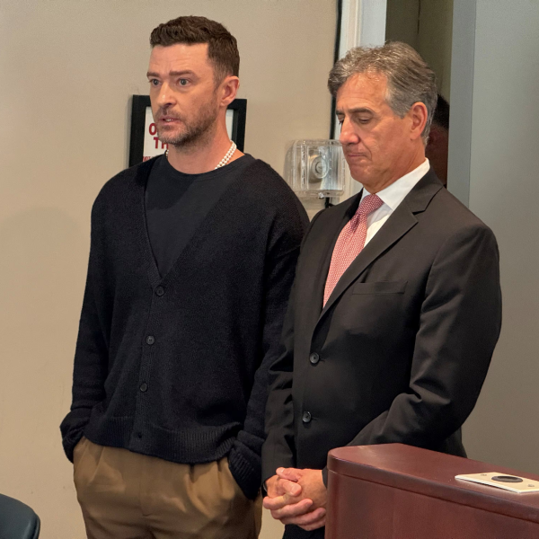 OFICIAL QUE DETUVO A JUSTIN TIMBERLAKE POR DUI RECIBE RECONOCIMIENTO COMO OFICIAL DEL 2025 EN SAG HARBOR