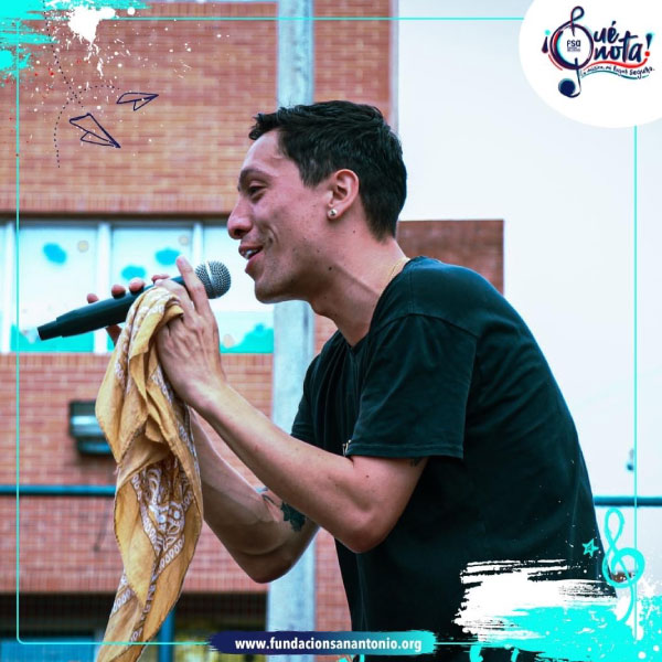 Â¡Gran concierto de Vinny The Kid! El lenguaje de seÃ±as fue el protagonista 