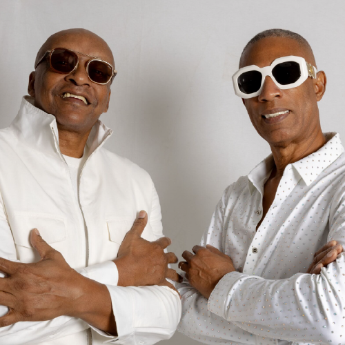 Guayac&aacute;n Orquesta impone con su salsa en los charts colombianos.