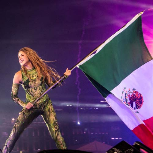 Shakira rompe r&eacute;cord de asistencia en el Z&oacute;calo de CDMX