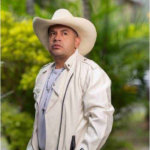 Chakal del Sur arrasa en los charts con &lsquo;Mi &uacute;ltima despedida&CloseCurlyQuote; un nuevo himno en la m&uacute;sica popular