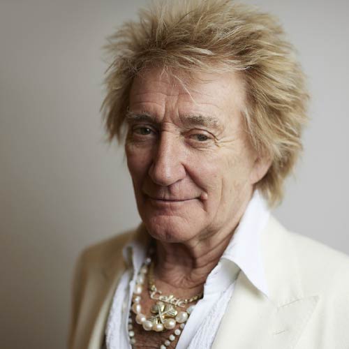 Rod Stewart preocupa a sus fans&comma; el cantante paus&oacute; su concierto tras quedarse sin aliento en el escenario