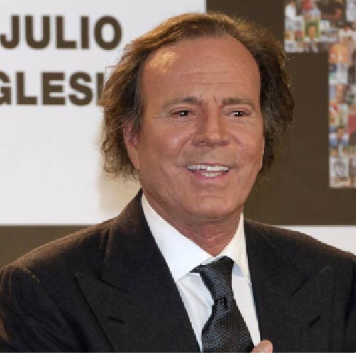 Julio Iglesias pide a la justicia espa&ntilde;ola archivar investigaci&oacute;n por presunta agresi&oacute;n sexual
