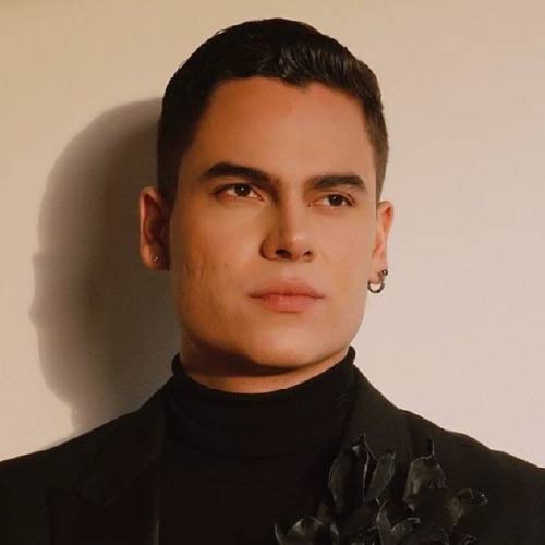 Miguel Bueno firmó con Sony Music Latin