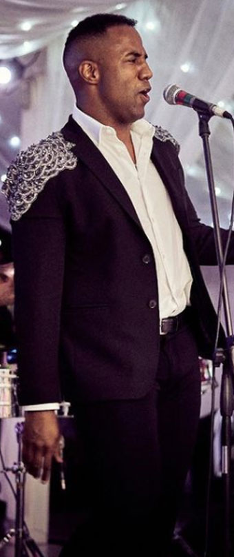 Anddy Caicedo cantante y lÃ­der que tuvo GuayacÃ¡n Orquesta.