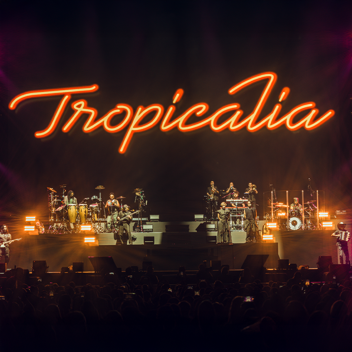 FONSECA DEJA EN ALTO EL INICIO DEL TROPICALIA TOUR