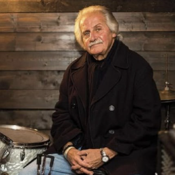 PETE BEST EL BATERISTA ORIGINAL DE LOS BEATLES ANUNCIA SU RETIRO