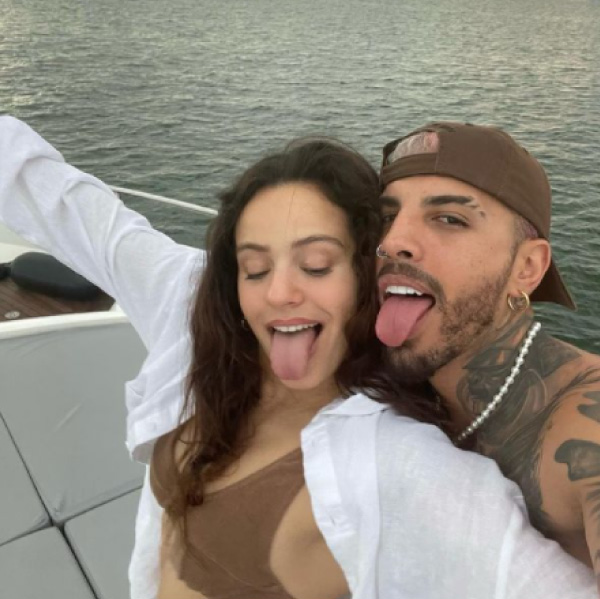 RosalÃ­a y Rauw Alejandro hacen oficial su relaciÃ³n 